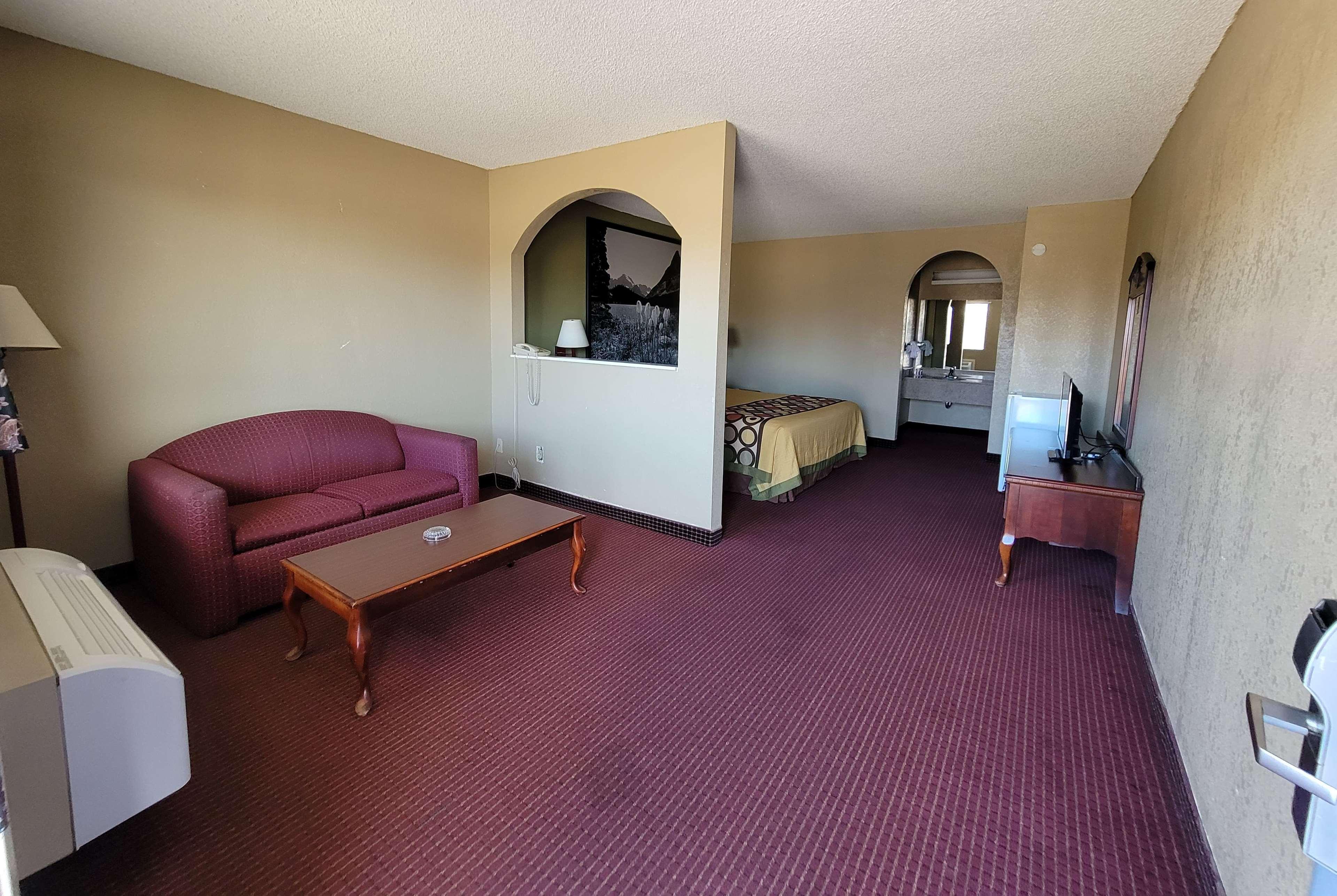 Super 8 By Wyndham Arkadelphia Caddo Valley Area Buitenkant foto
