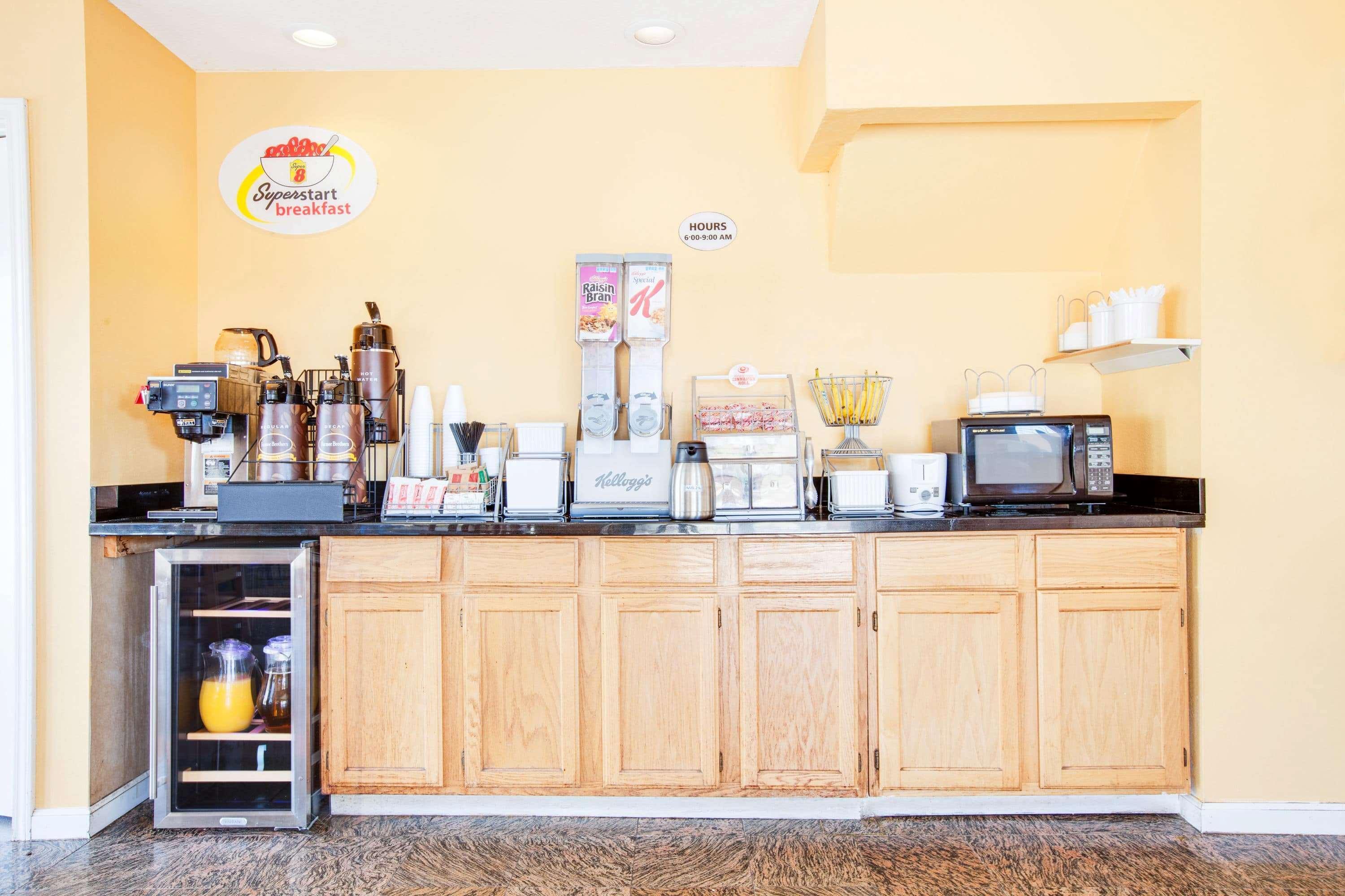 Super 8 By Wyndham Arkadelphia Caddo Valley Area Buitenkant foto