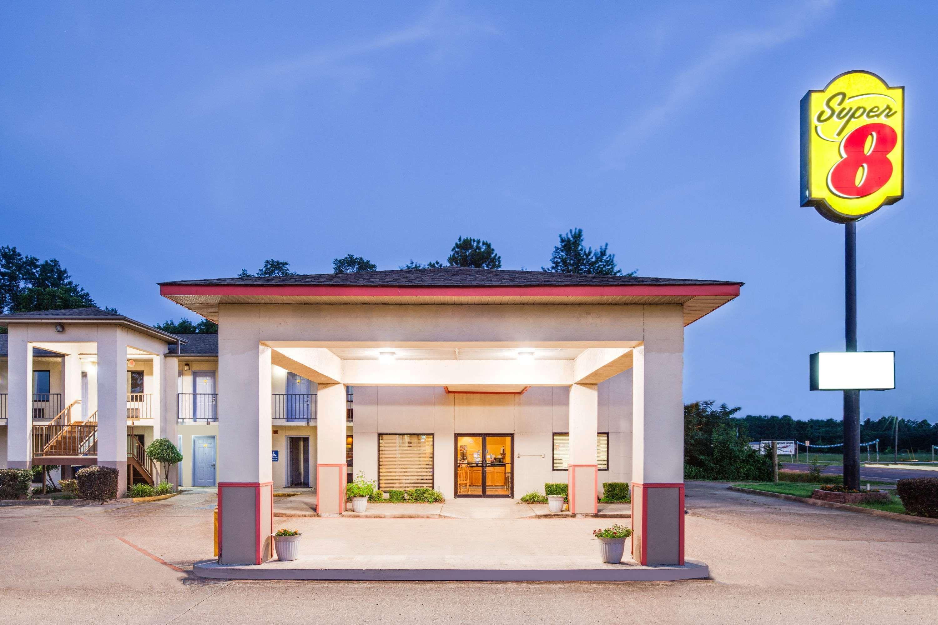 Super 8 By Wyndham Arkadelphia Caddo Valley Area Buitenkant foto